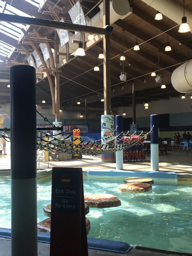 Soaring Eagle Waterpark And Hotel Mount Pleasant Exterior foto